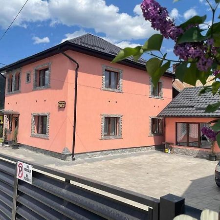 Casa Raraului Apartment Câmpulung Moldovenesc Exterior foto